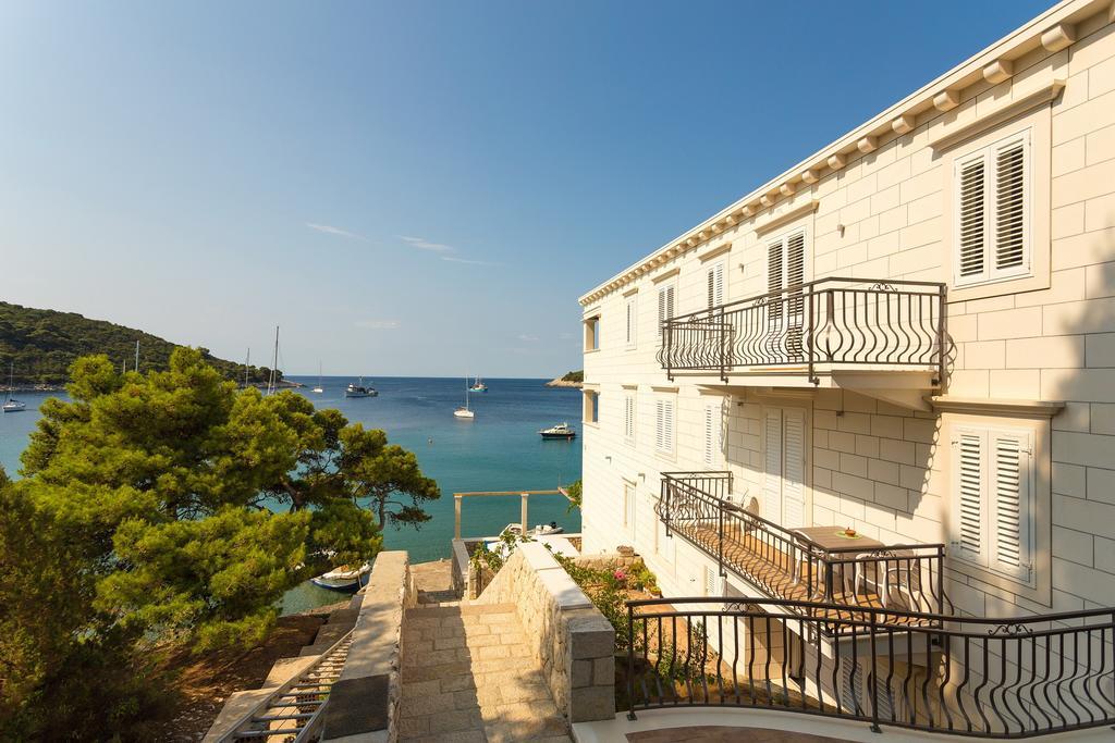 Pine Tree Boutique Apartments Saplunara Eksteriør bilde